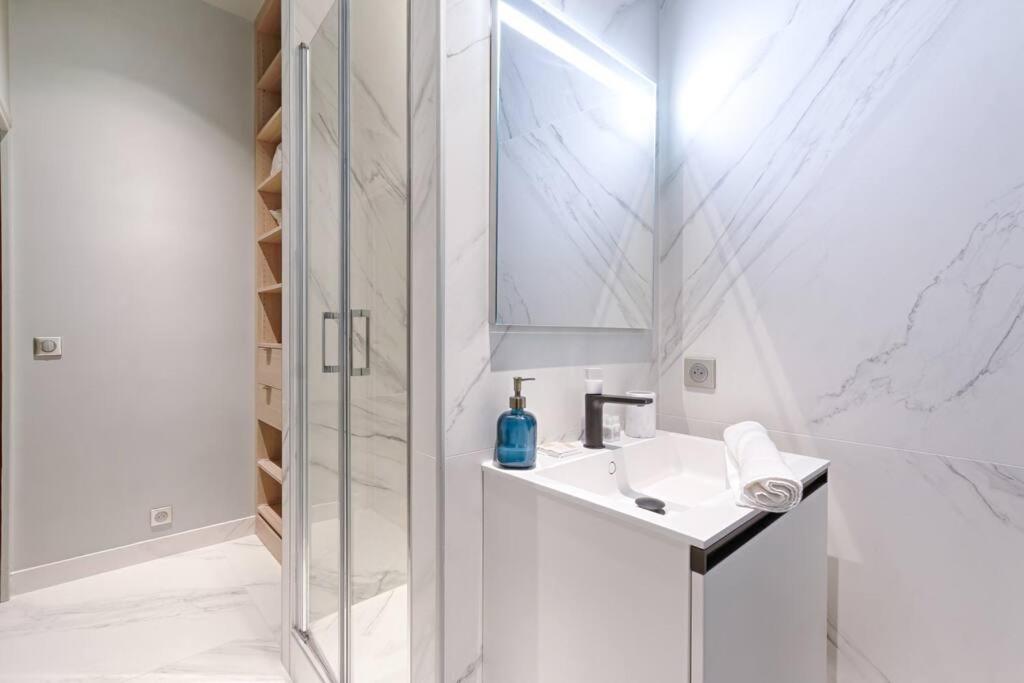 Champs Elysees Marbeuf Magnifique Appartement 4P Париж Экстерьер фото